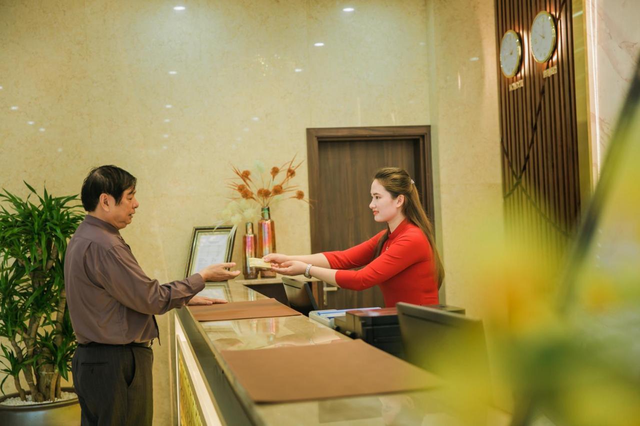 Luxury6 Hotel Mong Cai Buitenkant foto