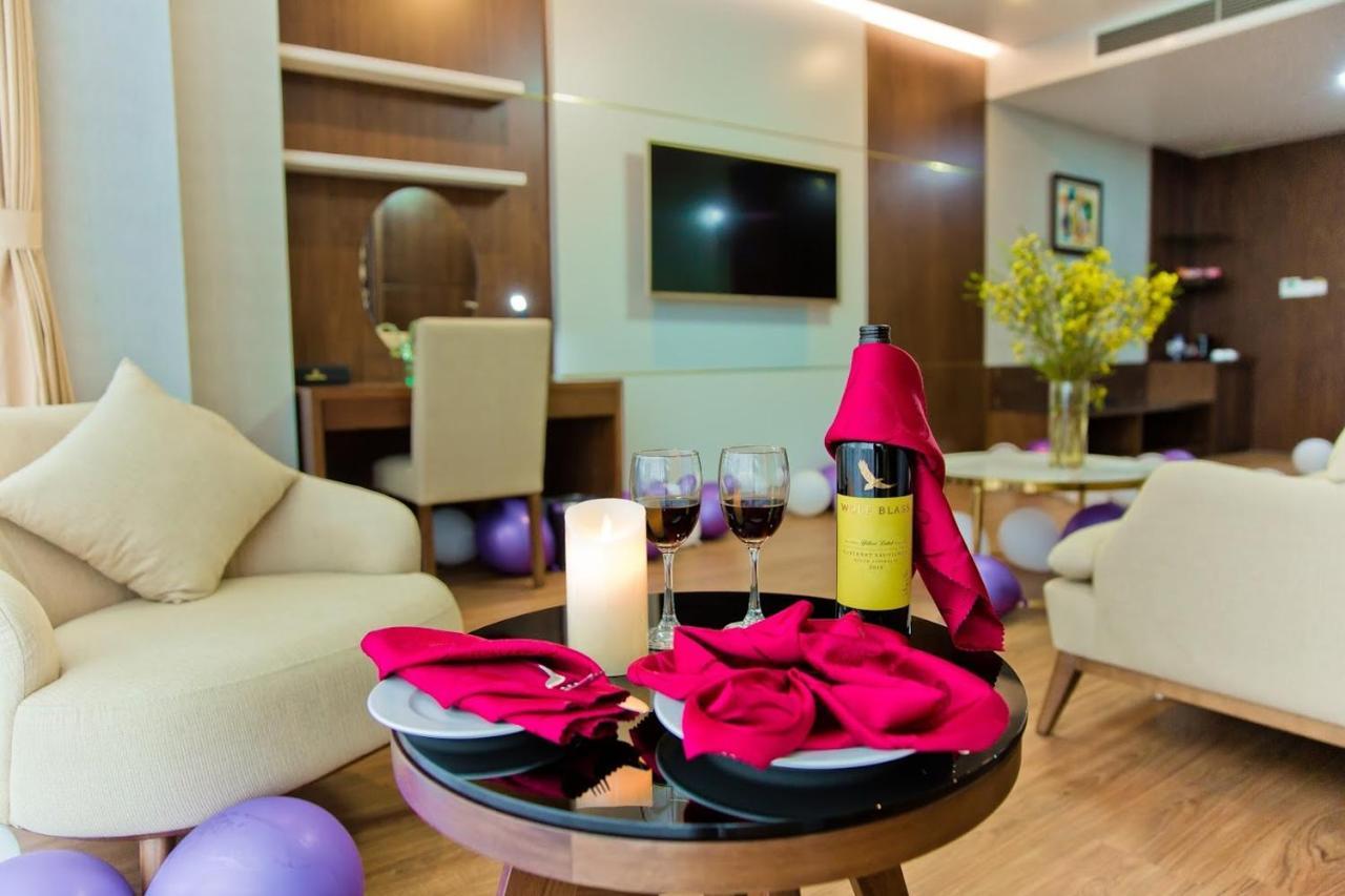 Luxury6 Hotel Mong Cai Buitenkant foto